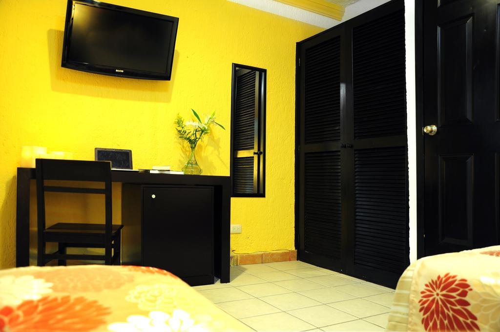 Unic Design Hotel & Restaurant- 5Th Avenue (Adults Only) Playa del Carmen Rom bilde